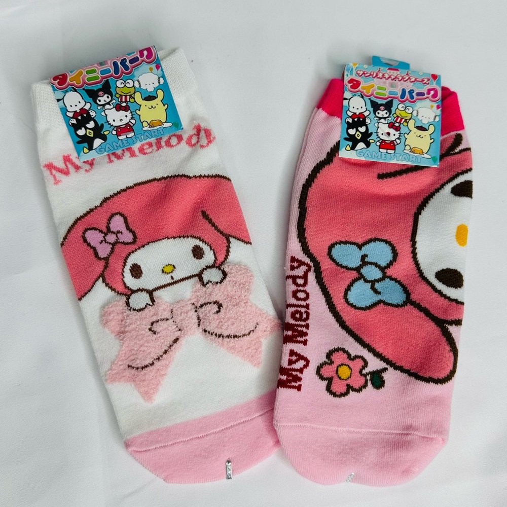 Sanrio My Melody Comfortable And Versatile Women's Short 2 Socks Bundle